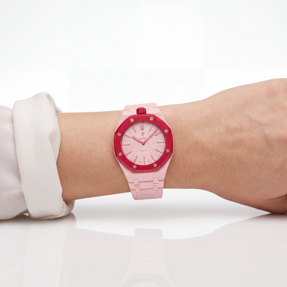 Royal Pop Strap lifestyle